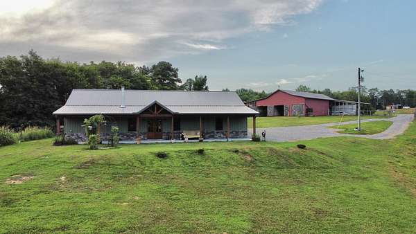 5.9 Acres of Land with Home for Sale in Baxter, Tennessee