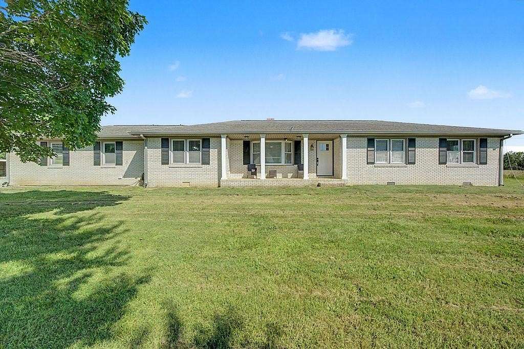 18.2 Acres of Land with Home for Sale in Hopkinsville, Kentucky