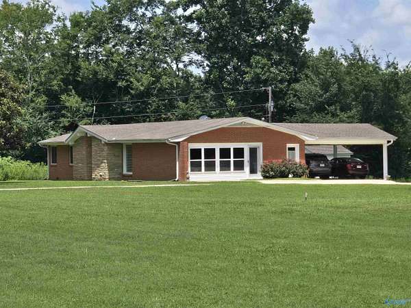 95 Acres of Land with Home for Sale in Anderson, Alabama