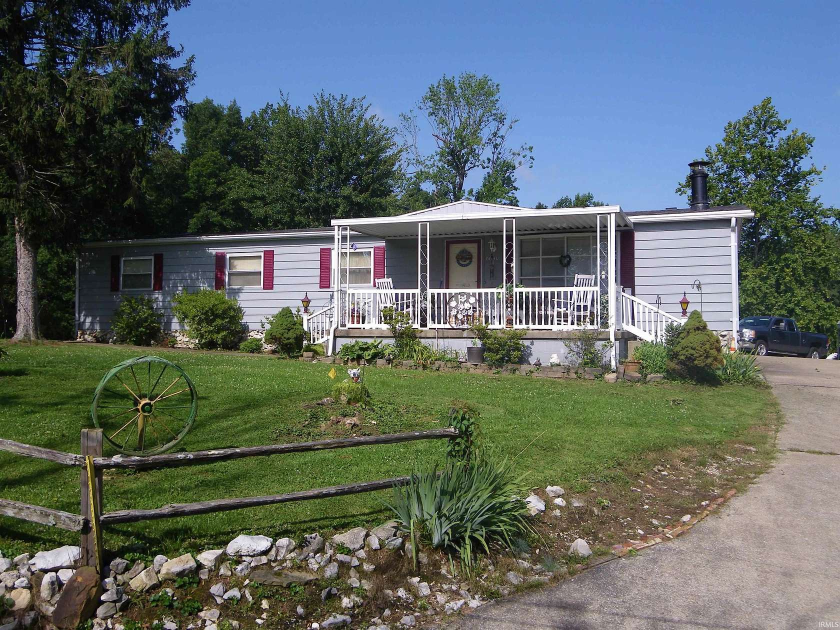 4 Acres of Land with Home for Sale in Evansville, Indiana