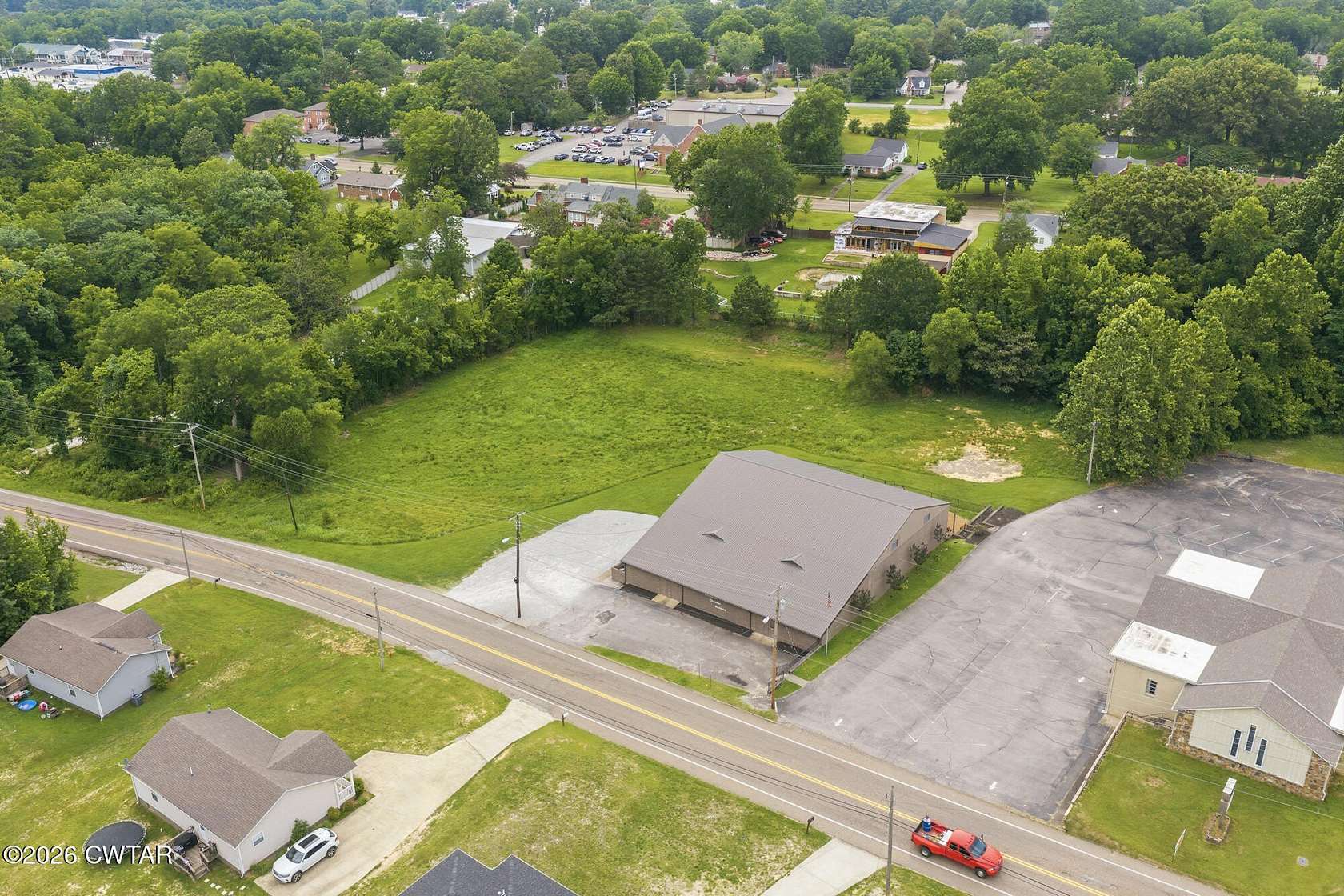 2.49 Acres of Improved Commercial Land for Sale in Lexington, Tennessee