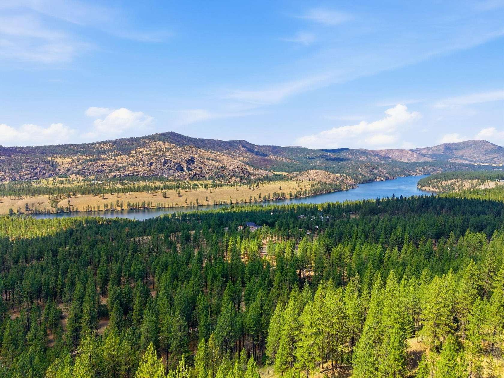 9.88 Acres of Residential Land for Sale in Nine Mile Falls, Washington