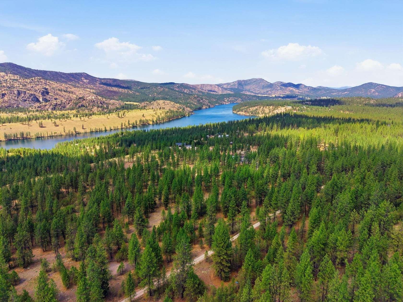 9.85 Acres of Land for Sale in Nine Mile Falls, Washington