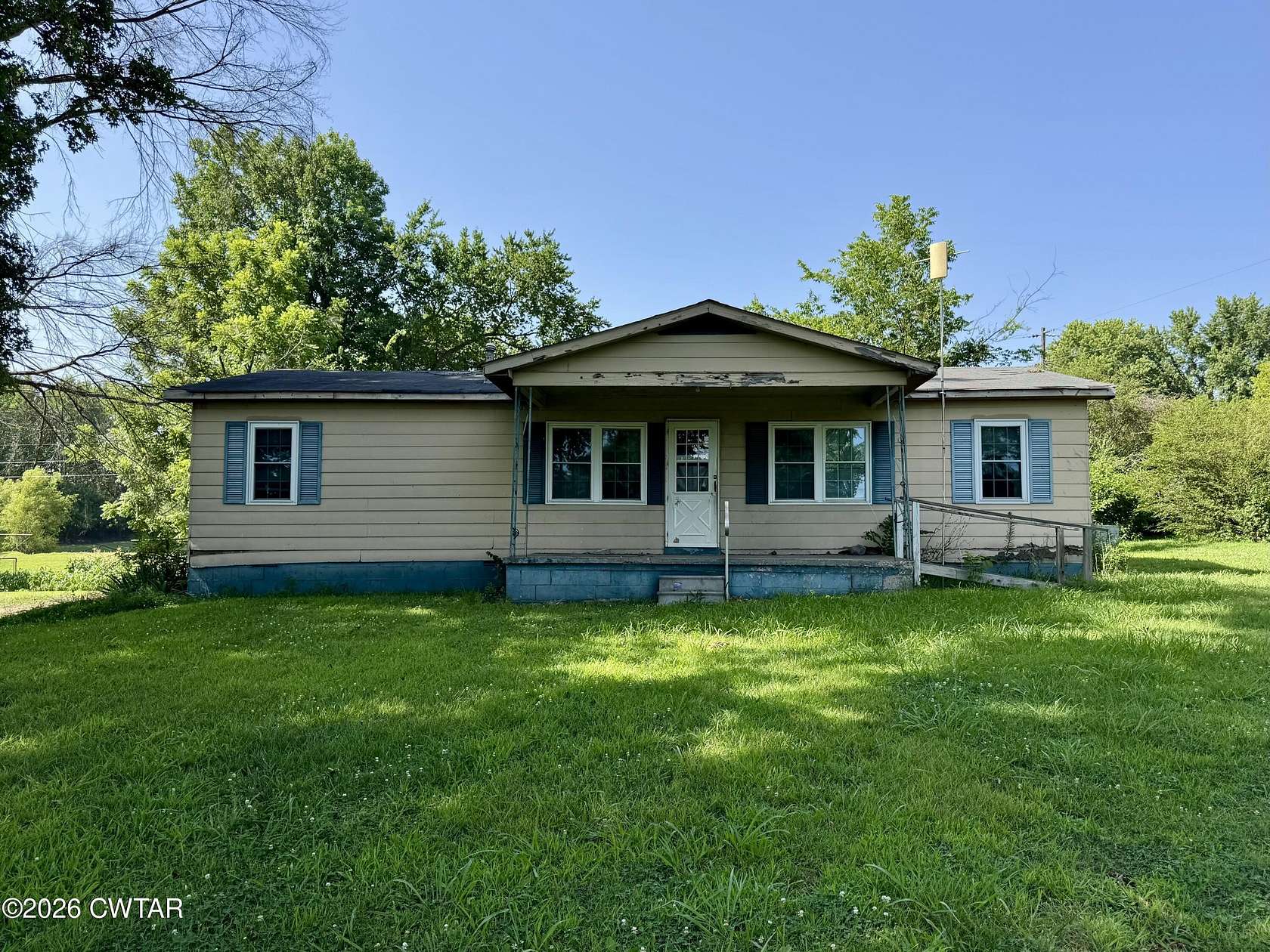 2.9 Acres of Land with Home for Sale in Dyersburg, Tennessee