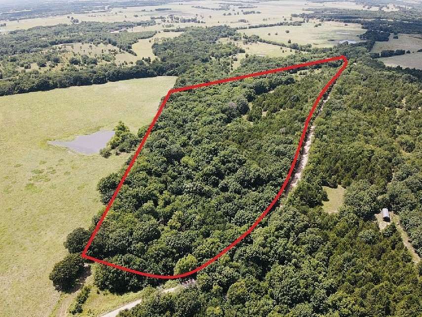 20.2 Acres of Recreational & Residential Land for Sale in Roxton, Texas