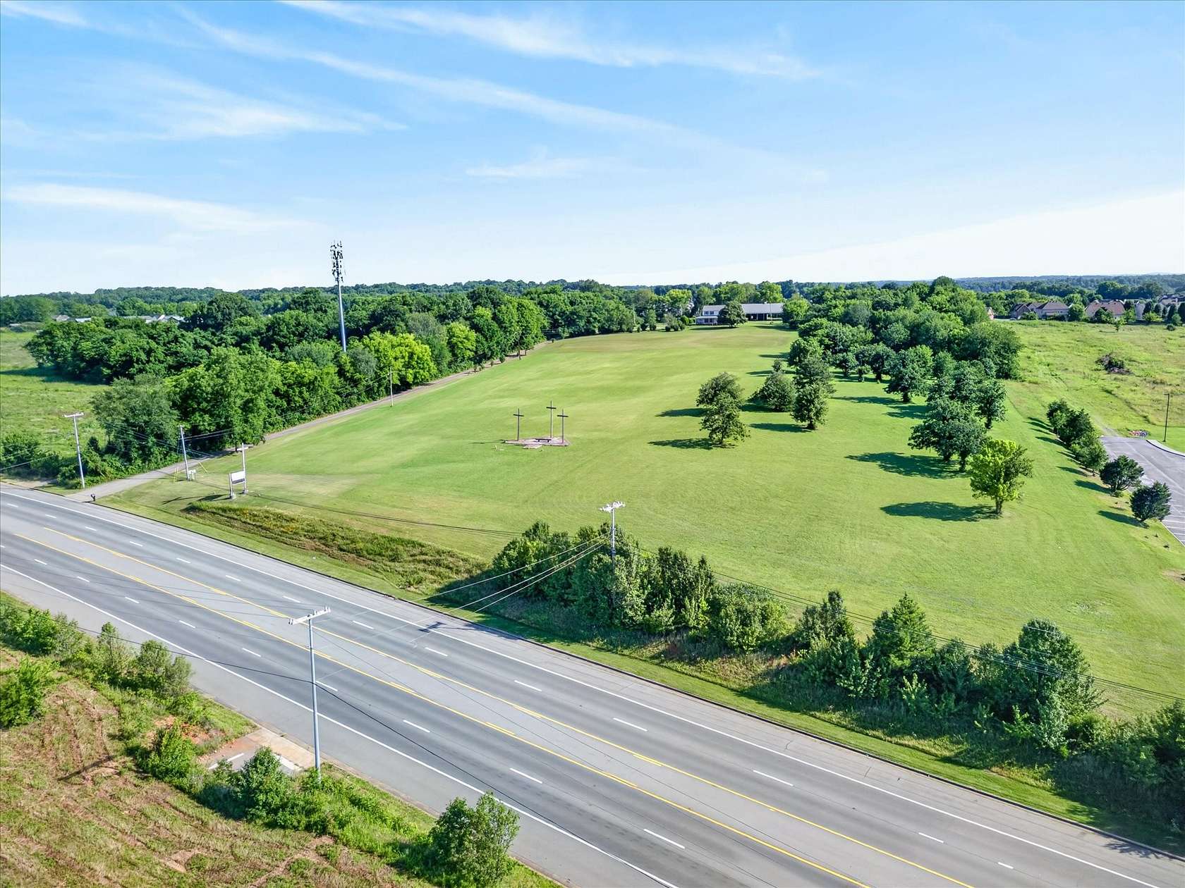 14.5 Acres of Improved Mixed-Use Land for Sale in Clarksville, Tennessee