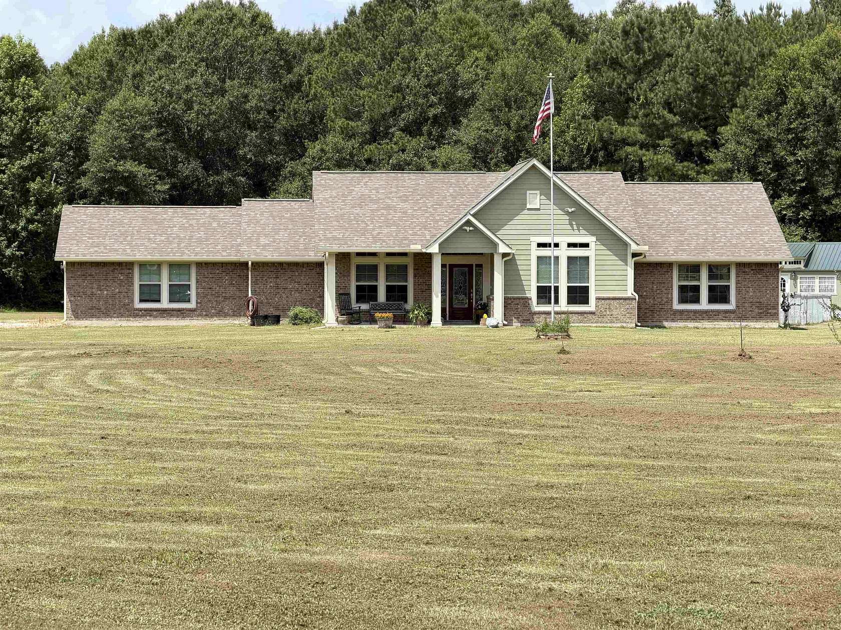 23.7 Acres of Improved Recreational Land for Sale in Silsbee, Texas