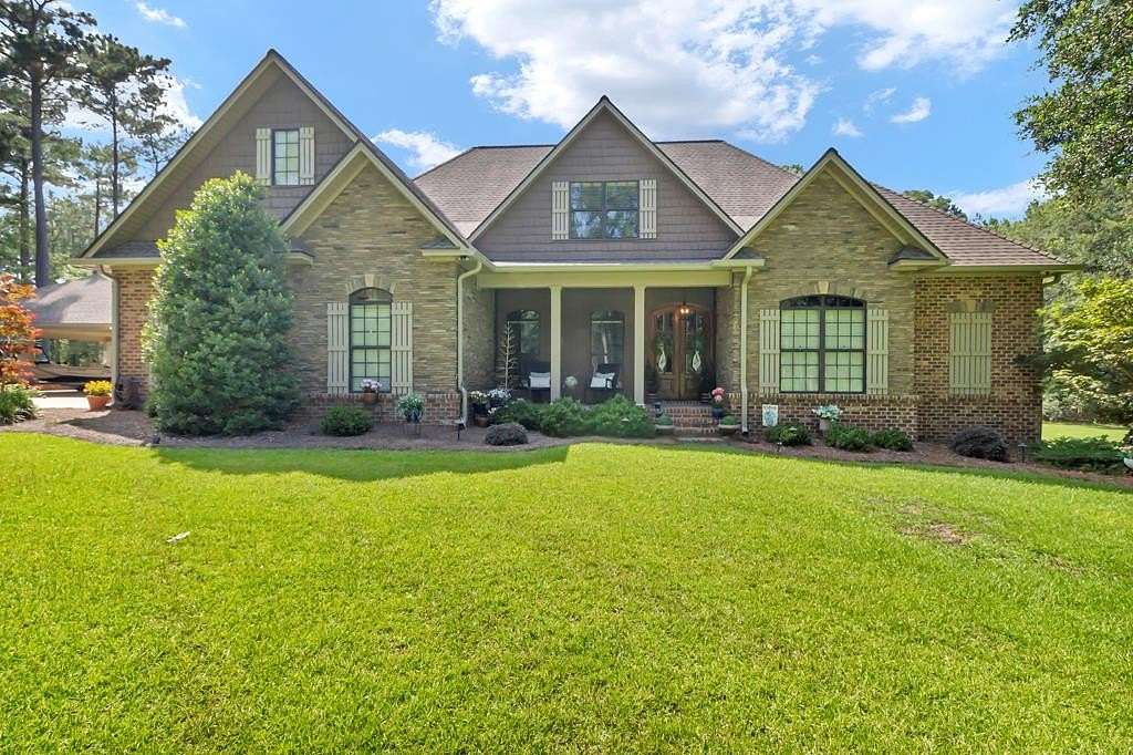 45.3 Acres of Land with Home for Sale in Moultrie, Georgia
