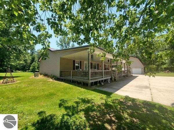 10 Acres of Recreational Land with Home for Sale in Bentley, Michigan