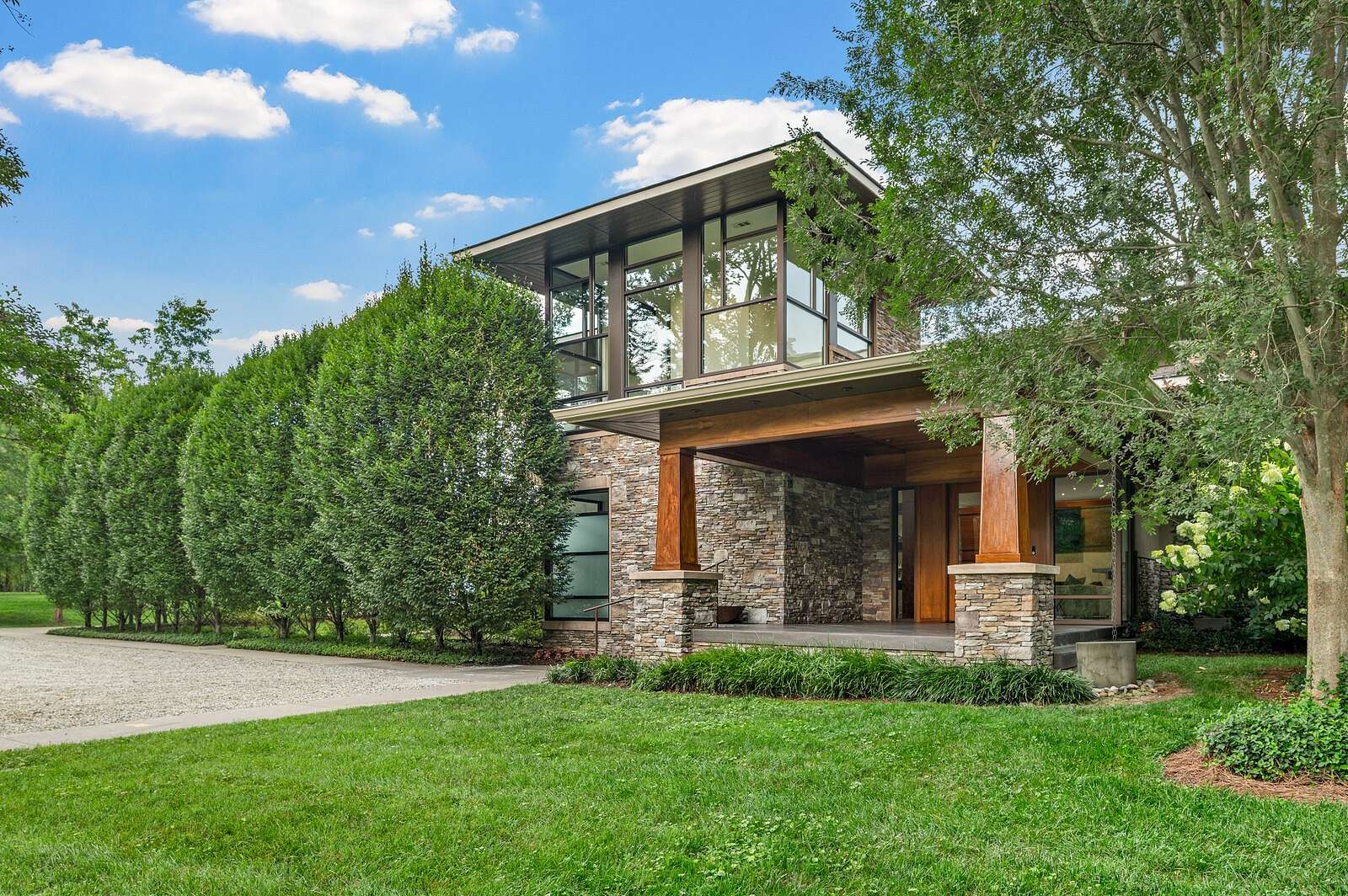 3.23 Acres of Land with Home for Sale in Nashville, Tennessee
