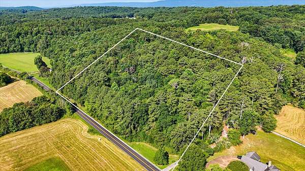 9.86 Acres of Residential Land for Sale in LaFayette, Georgia