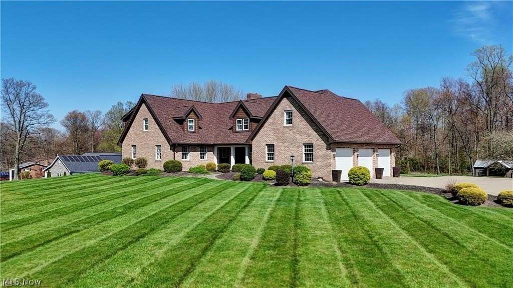 2 Acres of Land with Home for Sale in Dundee, Ohio