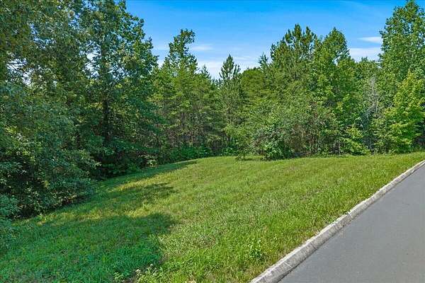 0.92 Acres of Residential Land for Sale in Madisonville, Tennessee