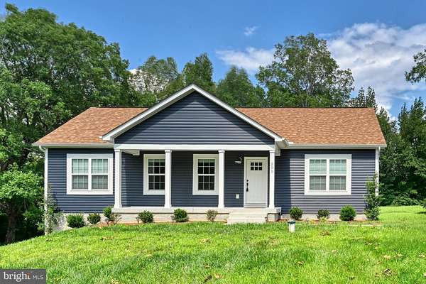 1.7 Acres of Land with Home for Lease in Mineral, Virginia