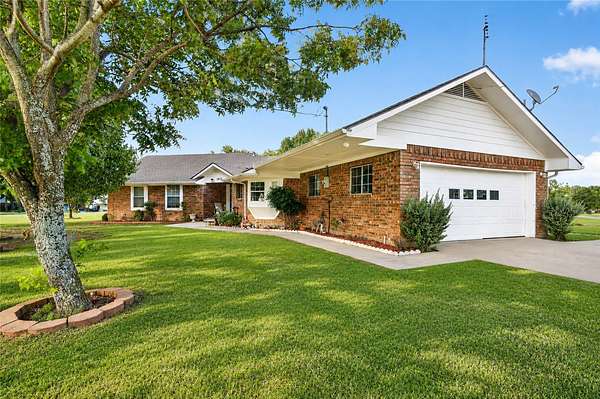 9.41 Acres of Land with Home for Sale in Sherman, Texas