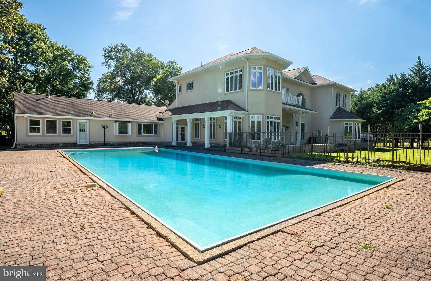 1.72 Acres of Land with Home for Lease in Potomac, Maryland