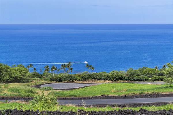 1.14 Acres of Land for Sale in Kealakekua, Hawaii