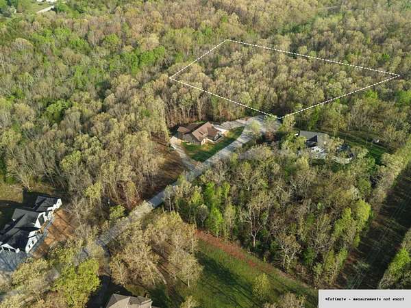 3 Acres of Residential Land for Sale in Marshfield, Missouri