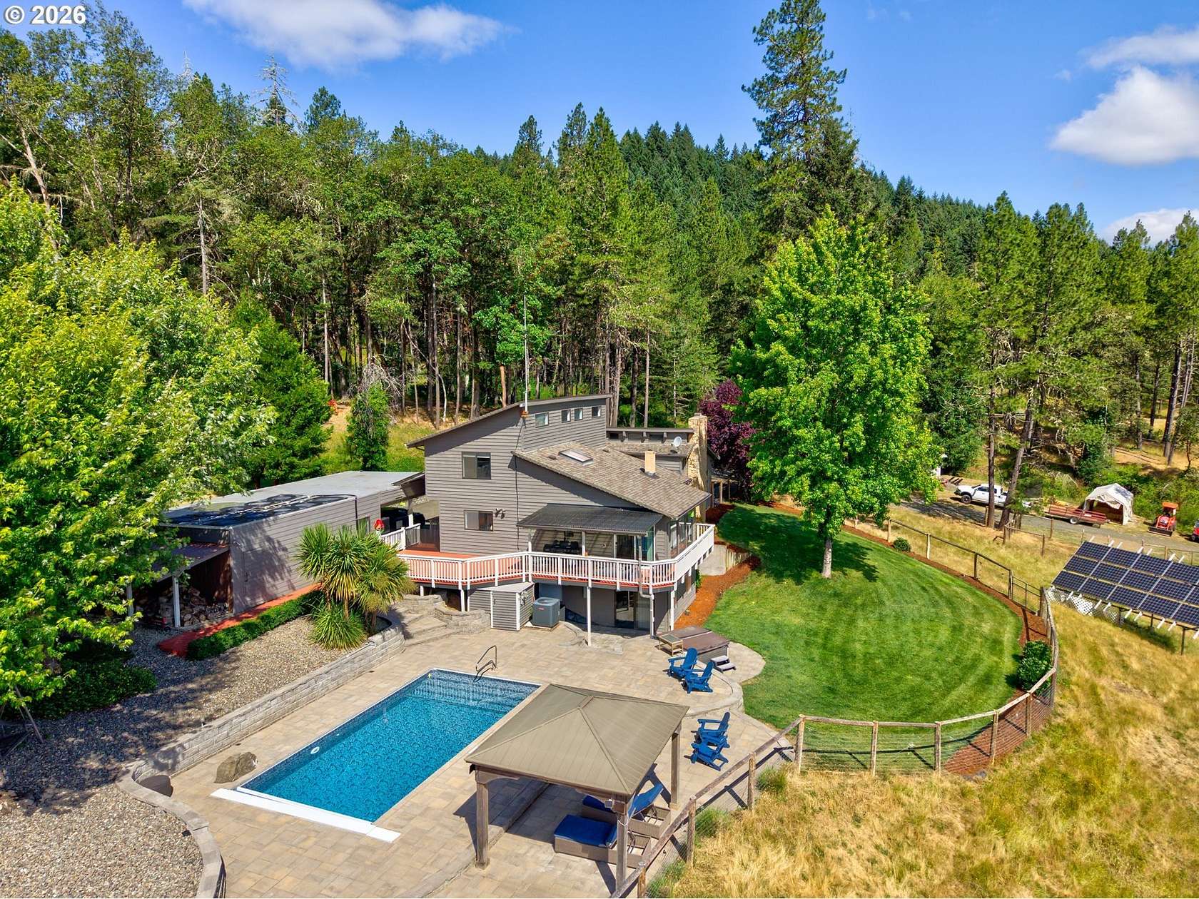 22.2 Acres of Land with Home for Sale in Roseburg, Oregon