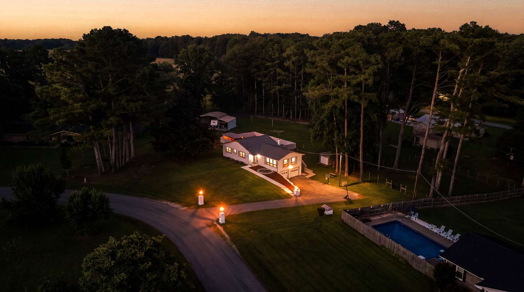 1.7 Acres of Land with Home for Sale in Fayetteville, Tennessee