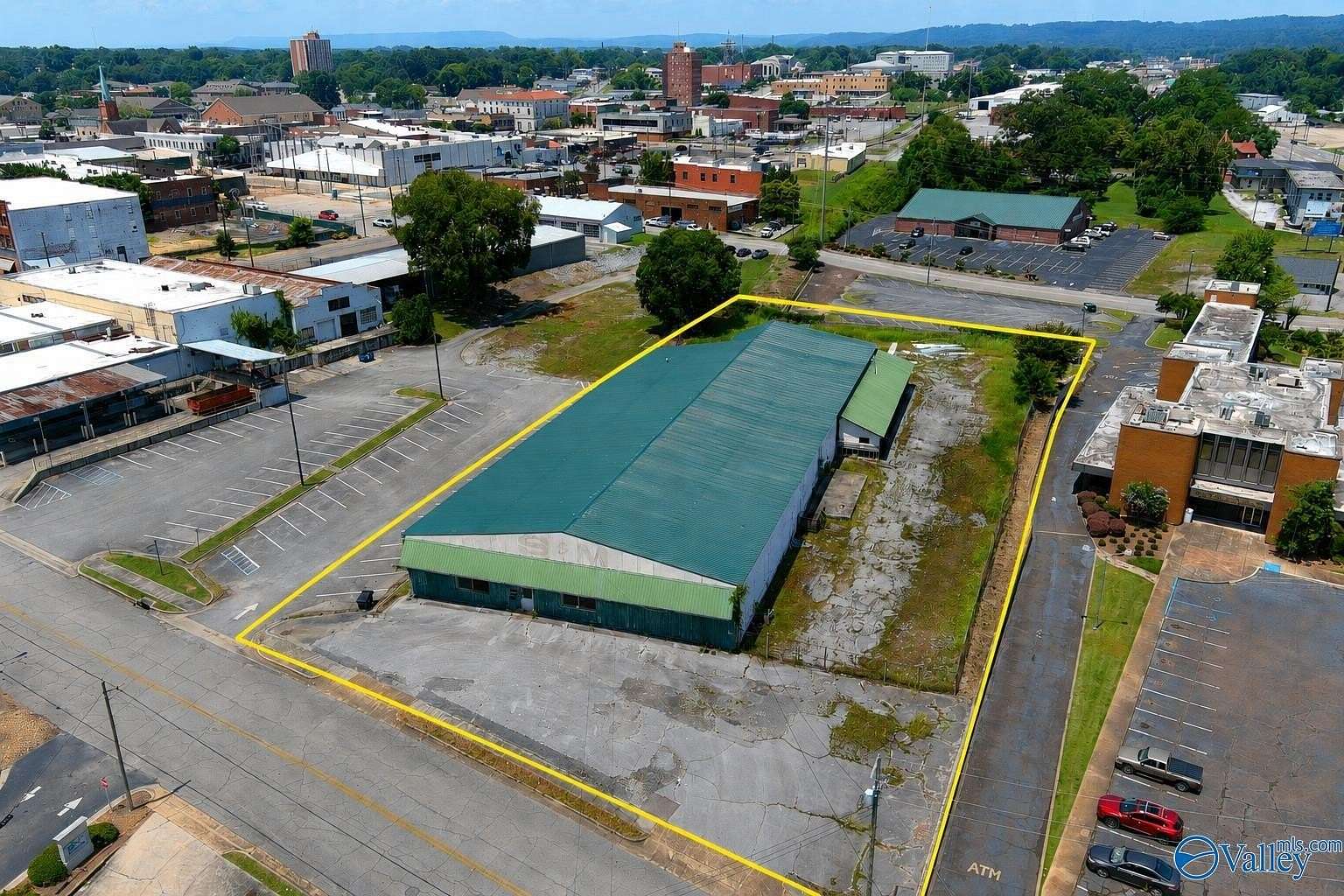 2 Acres of Improved Commercial Land for Sale in Gadsden, Alabama