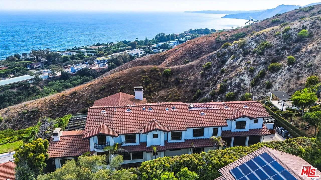 2.12 Acres of Land with Home for Lease in Malibu, California