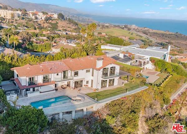 2.12 Acres of Land with Home for Lease in Malibu, California