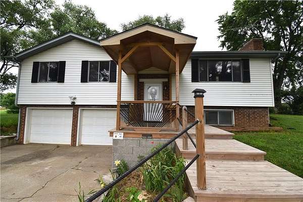 5 Acres of Land with Home for Sale in Tonganoxie, Kansas