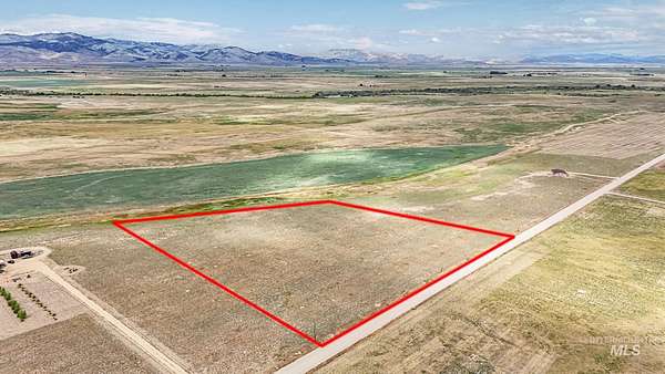 10 Acres of Residential Land for Sale in Fairfield, Idaho