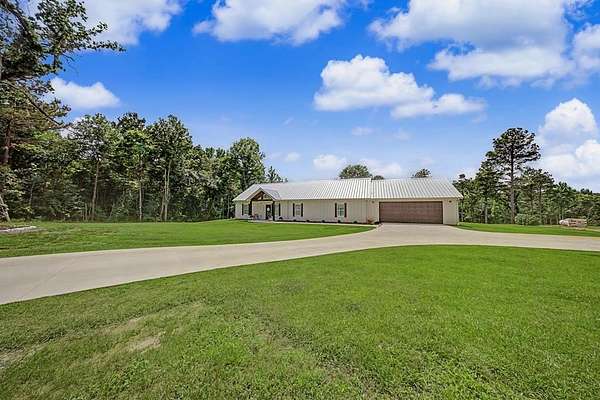 3 Acres of Land with Home for Sale in Nacogdoches, Texas