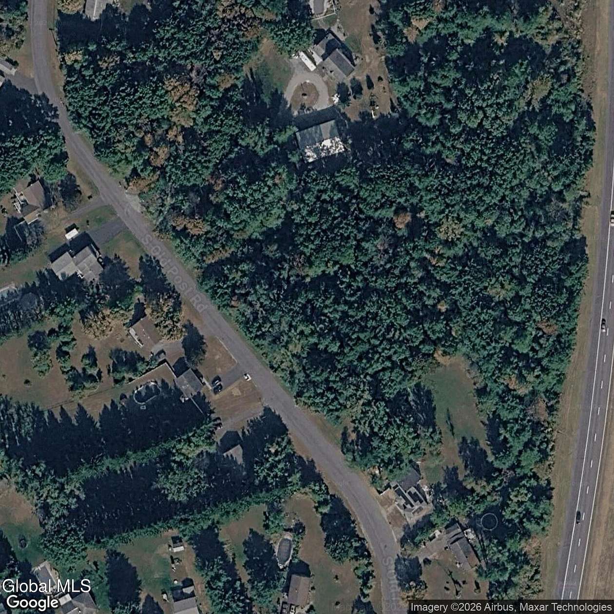 2.8 Acres of Residential Land for Sale in Schodack Town, New York