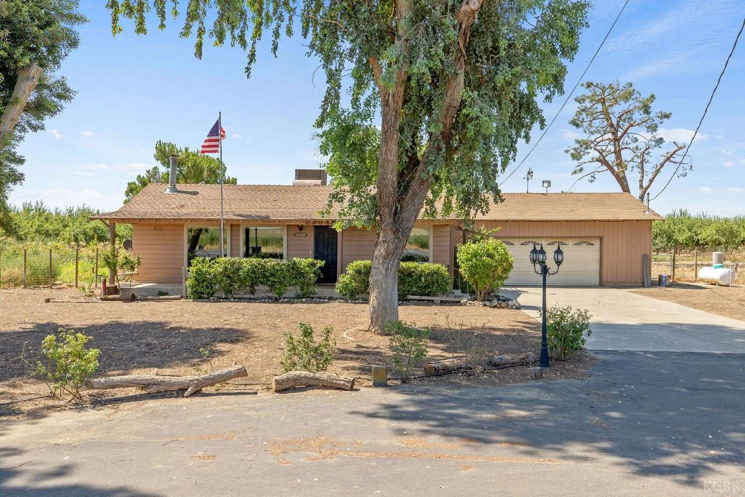 1.5 Acres of Land with Home for Sale in Lemoore, California