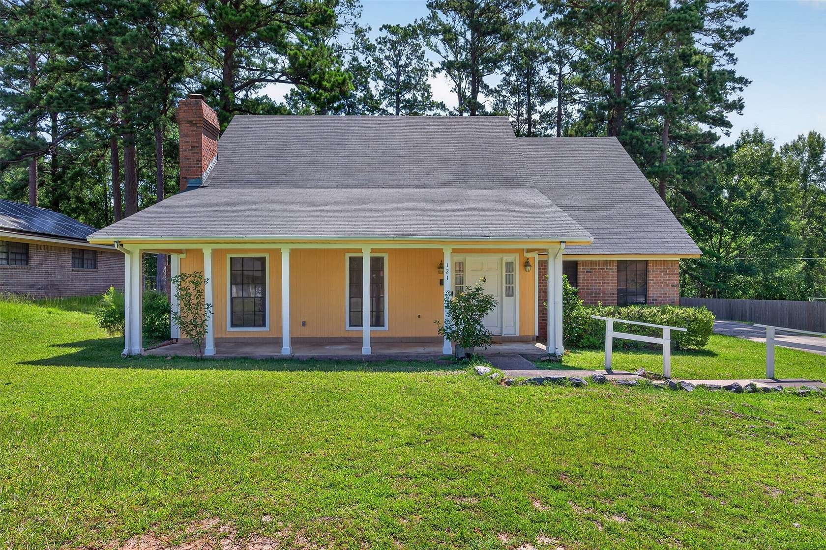 1.6 Acres of Land with Home for Sale in Mansfield, Louisiana