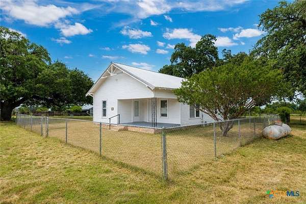 42 Acres of Land with Home for Sale in Gatesville, Texas
