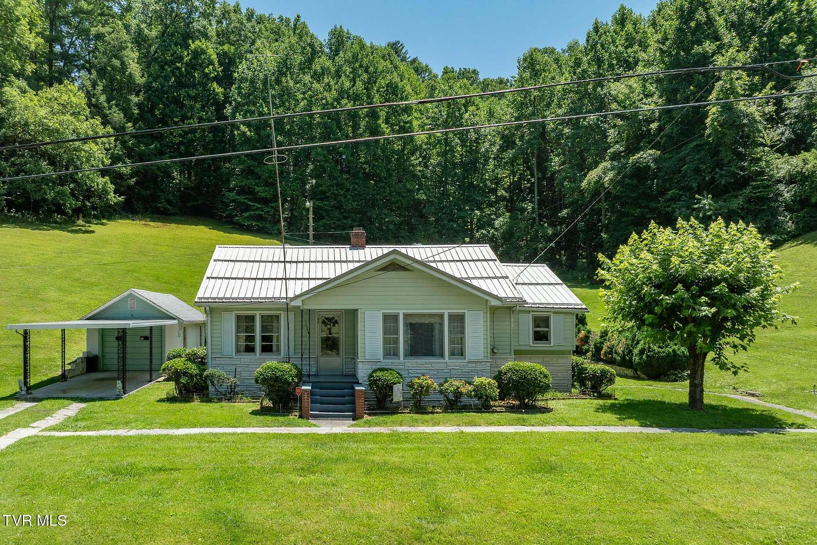 4.6 Acres of Land with Home for Sale in Hampton, Tennessee