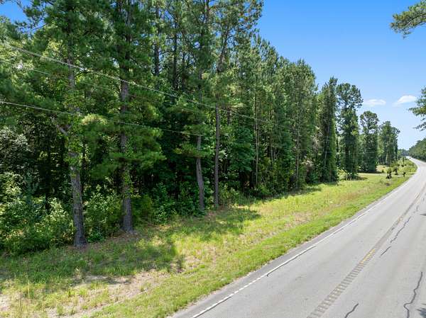 1 Acre of Residential Land for Sale in Cross, South Carolina