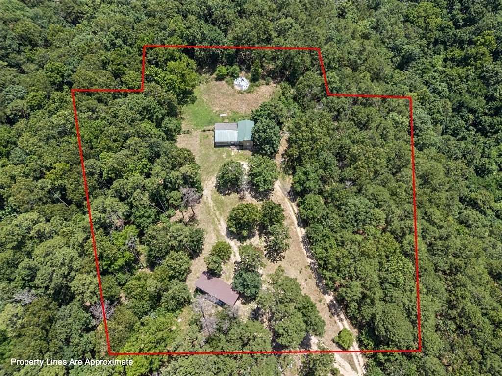 2.5 Acres of Improved Residential Land for Sale in Eureka Springs, Arkansas