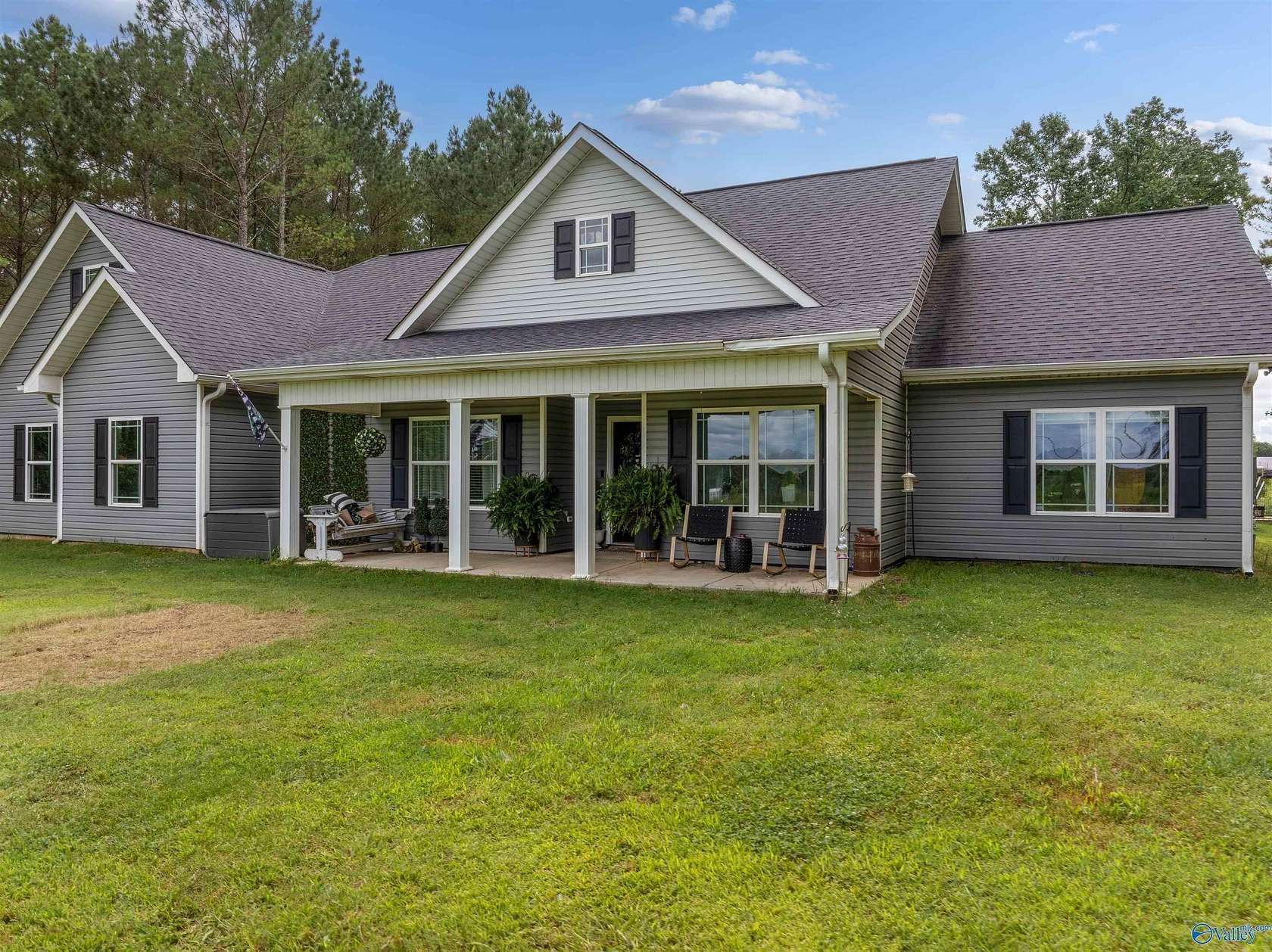 1.5 Acres of Land with Home for Sale in Section, Alabama