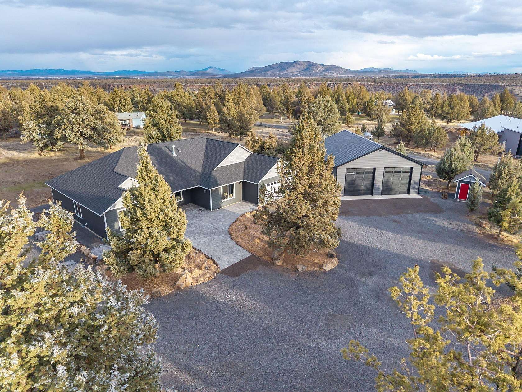 2.5 Acres of Land with Home for Sale in Culver, Oregon