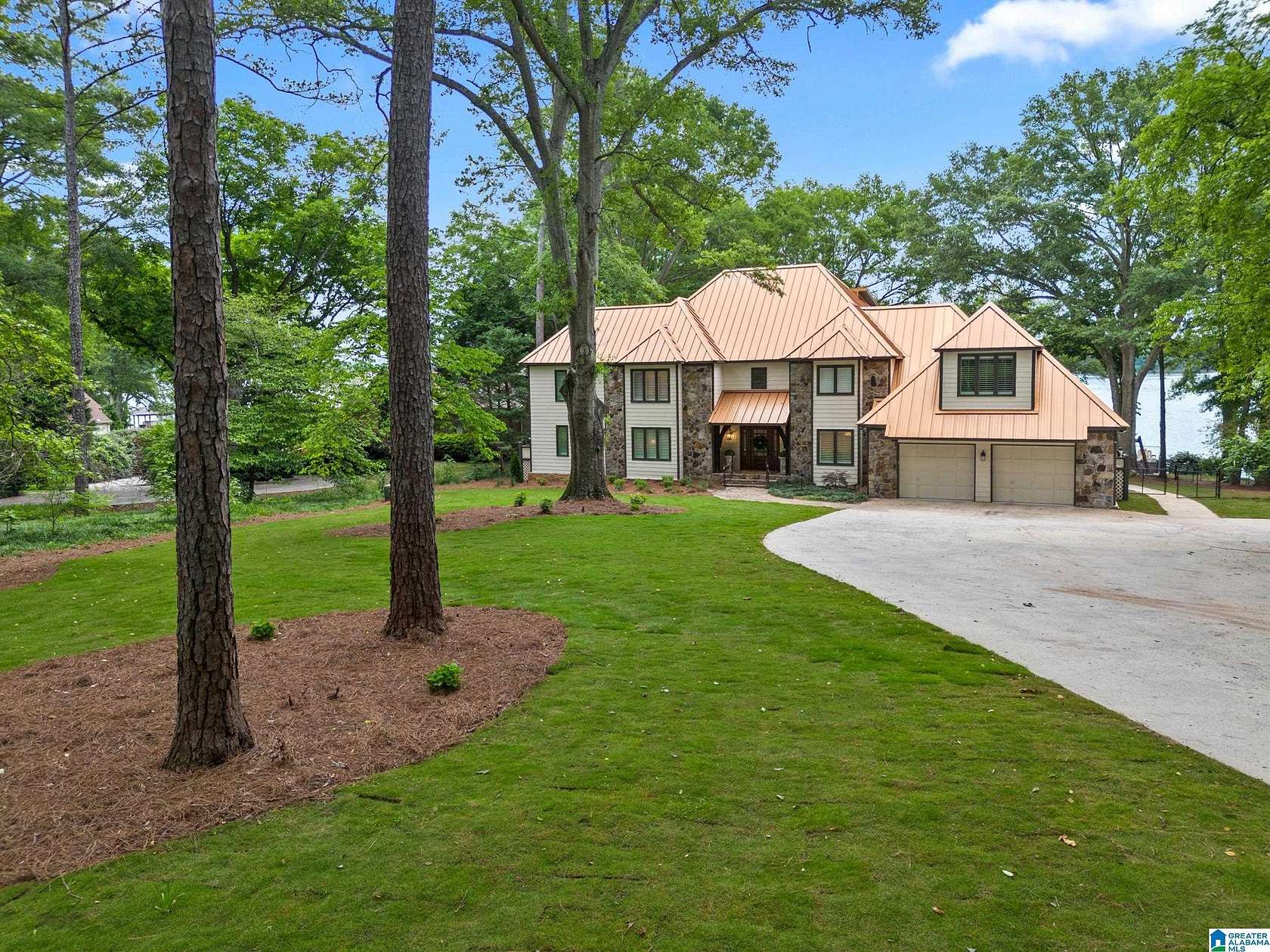 1.5 Acres of Land with Home for Sale in Cropwell, Alabama