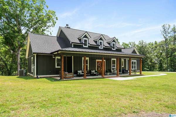 6 Acres of Land with Home for Sale in Columbiana, Alabama