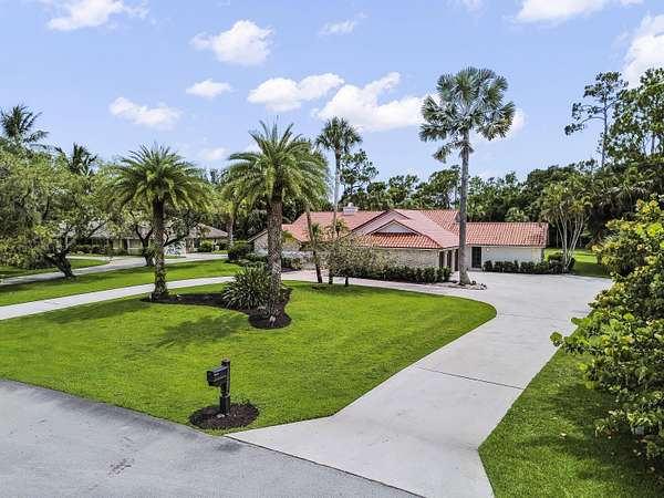 1.5 Acres of Land with Home for Sale in Wellington, Florida