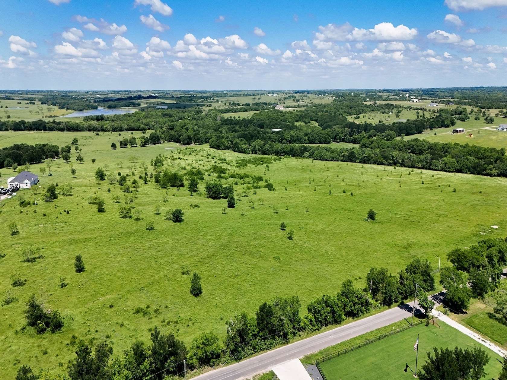 9.23 Acres of Residential Land for Sale in Ennis, Texas