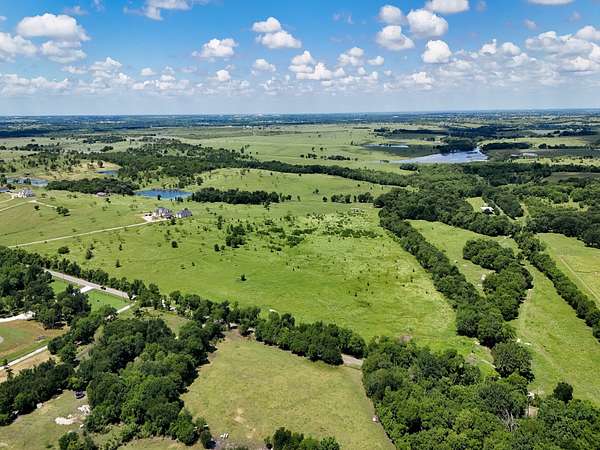 5.34 Acres of Residential Land for Sale in Ennis, Texas