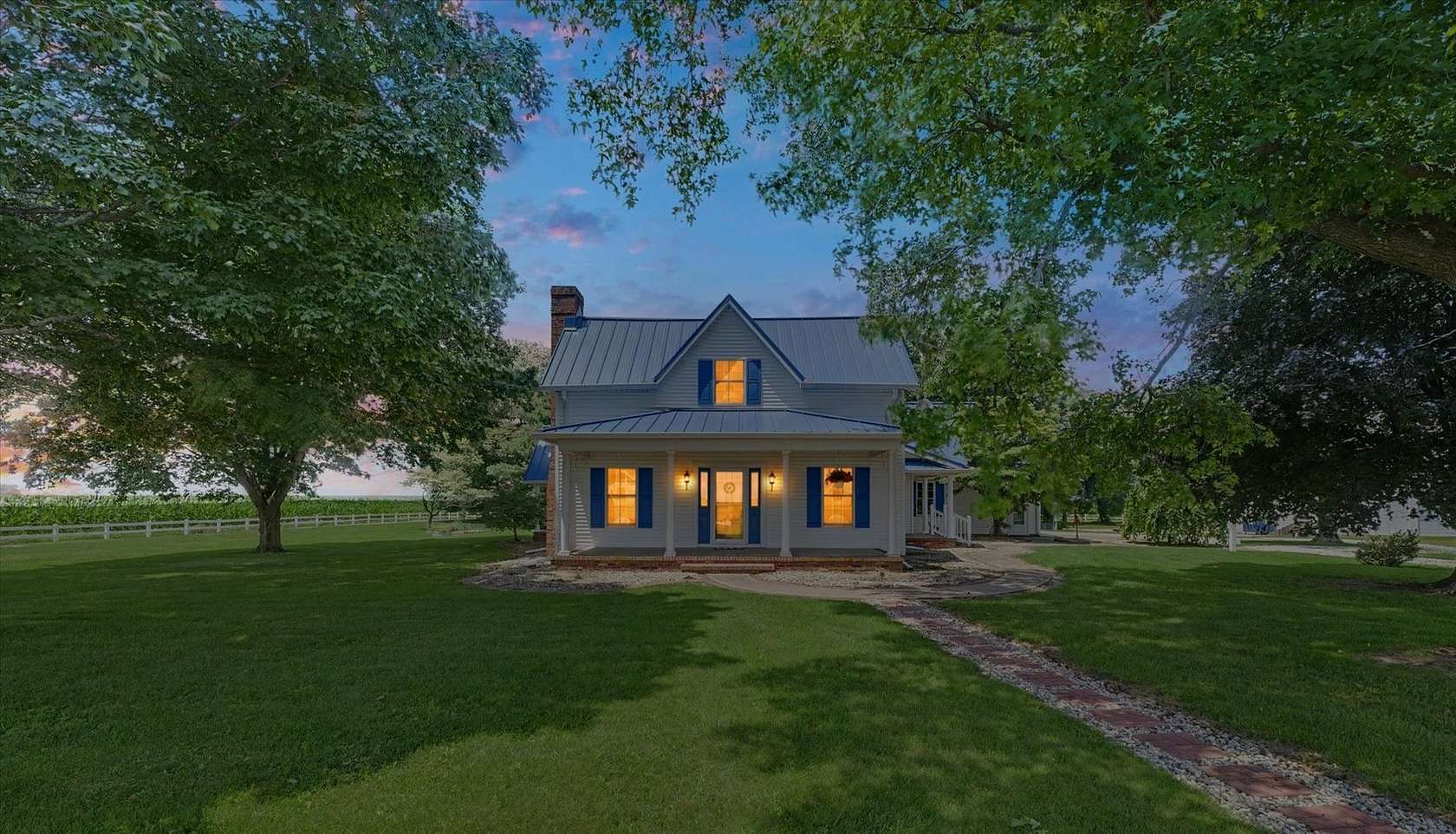 5 Acres of Land with Home for Sale in Newman, Illinois