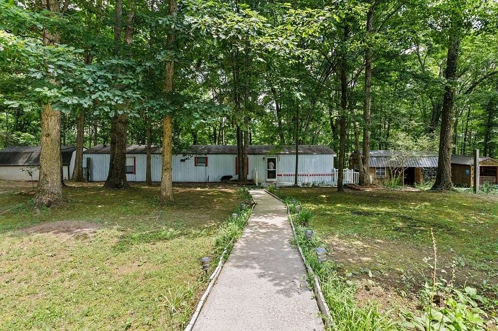 5 Acres of Land with Home for Sale in Rockwood, Tennessee