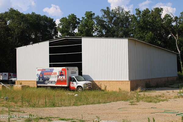 2 Acres of Improved Commercial Land for Sale in Olive Branch, Mississippi