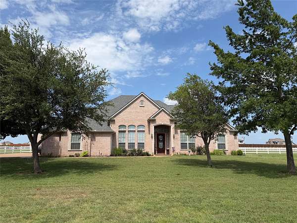 3.73 Acres of Land with Home for Sale in Granbury, Texas