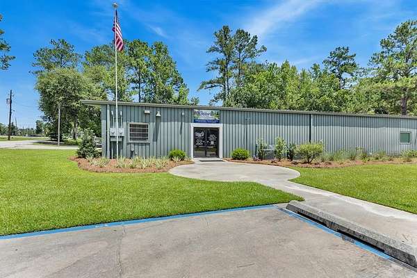3.44 Acres of Improved Commercial Land for Sale in Valdosta, Georgia
