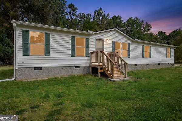 1.52 Acres of Land with Home for Sale in Byron, Georgia